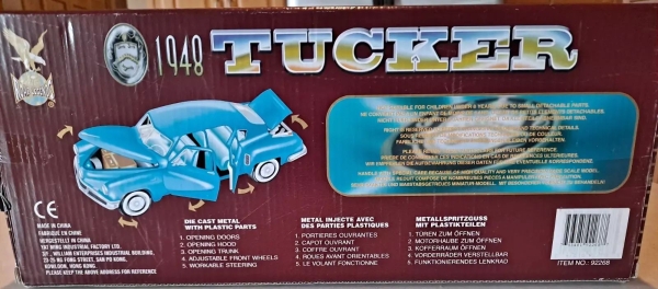 Road Signature Tucker Torpedo 1948 DieCast Model in original box (3711)
